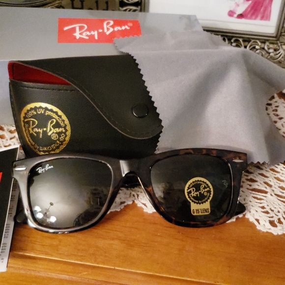 Ray-Ban Accessories - RAY BAN Tortoise frame sunglasses